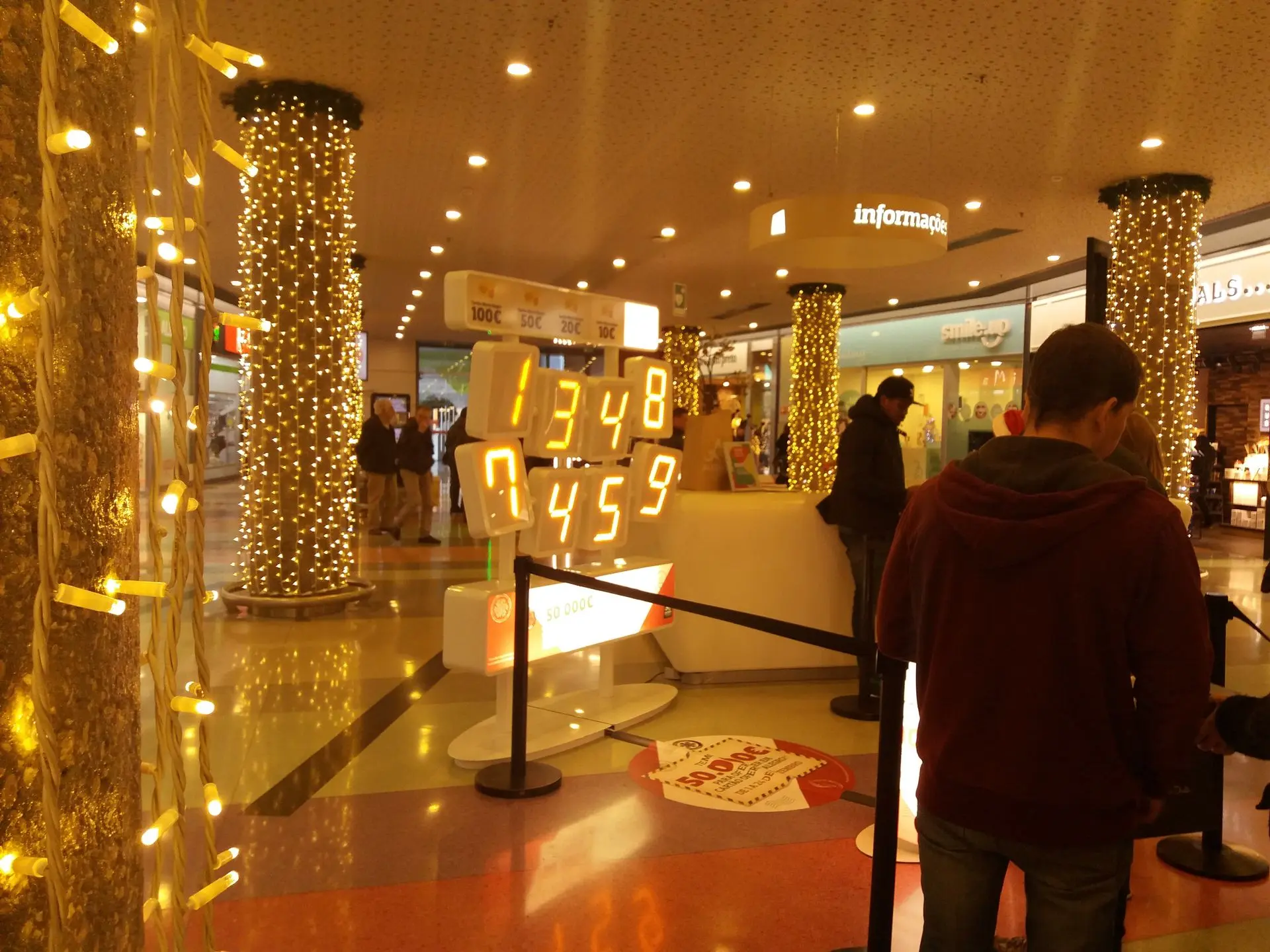 MatchDigit num Centro Comercial uda todo o sei Natal.